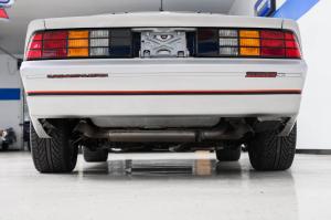 Chevrolet Camaro Z28 IROC-Z 1985 года 